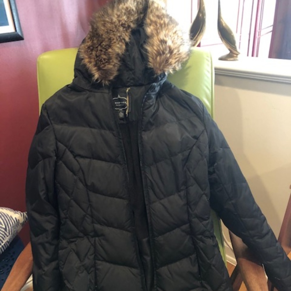 I Madison Black Puffer Coat w/ Hood